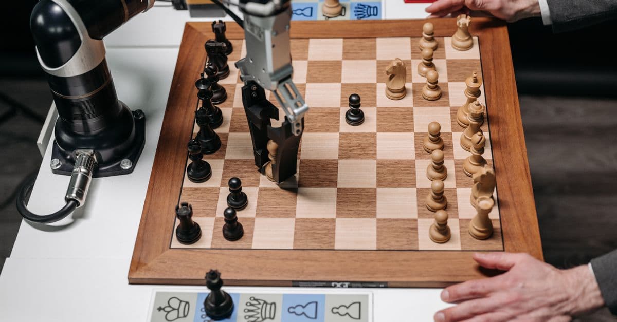 AI i kundeservice: hva det kan automatisere — og hva som fortsatt trenger et menneske